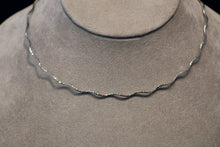 Load image into Gallery viewer, Sterling Silver Diamond Cut Wavy Rigid Wire Necklace
