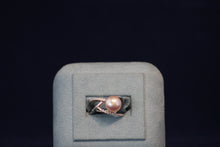 Load image into Gallery viewer, 14k White Gold Lavendar Button Freshwater Pearl and Diamond Ring
