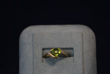 Load image into Gallery viewer, 14k Yellow Gold Peridot Ring
