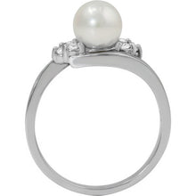 Load image into Gallery viewer, 14k White Gold Pearl and Diamond Ring
