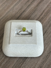 Load image into Gallery viewer, 14k White Gold Peridot and Diamond Ring
