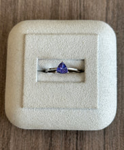 Load image into Gallery viewer, 14k White Gold Tanzanite Ring
