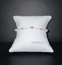 Load image into Gallery viewer, 14k Yellow Gold Akoya Cultured Pearl and Diamond Bracelet
