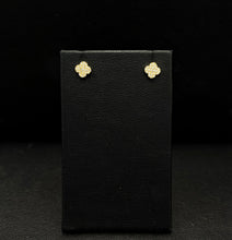 Load image into Gallery viewer, 14k Yellow Gold Diamond Clover Stud Earrings

