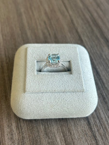 14k White Gold Aquamarine and Diamond Ring