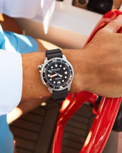 Load image into Gallery viewer, Gents Stainless Steel Citizen Eco-Drive Promaster Divers Watch
