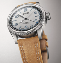 Load image into Gallery viewer, Oris Automatic Lou Gehrig Limited Edition Watch.
