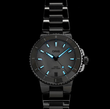 Load image into Gallery viewer, One Ladies Oris Automatic Aquis Date Watch
