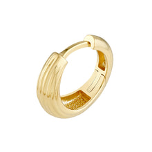 Load image into Gallery viewer, 14k Yellow Gold Fluted Polished Round Hoop Earrings
