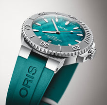 Load image into Gallery viewer, One Gents Oris Aquis Date New York Harbor Limited Edition II Watch (43.5mm)
