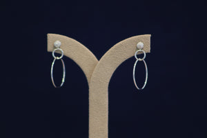 14k White Gold Diamond Drop Circle Earrings