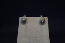 Load image into Gallery viewer, John Medeiros Beijos Collection Earrings
