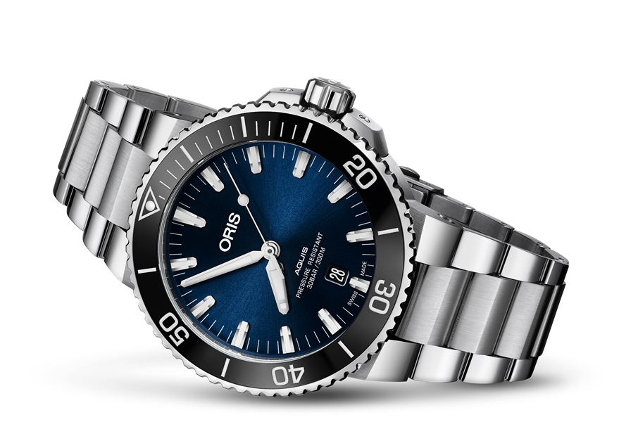 Oris Stainless Steel Aquis Date Divers Watch (43.5mm)
