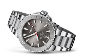 Oris Stainless Steel Aquis Date Relief Watch (43.5mm)