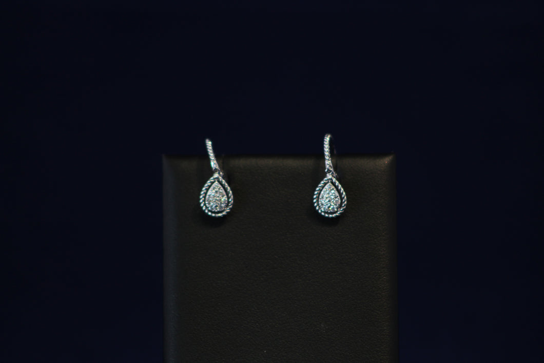 14k White Gold Pear Shaped Diamond Cluster Dangle Earrings