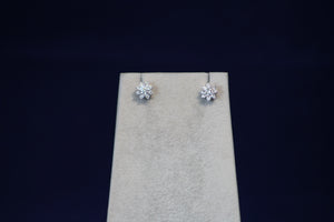 14k White Gold Diamond Flower Stud Earrings