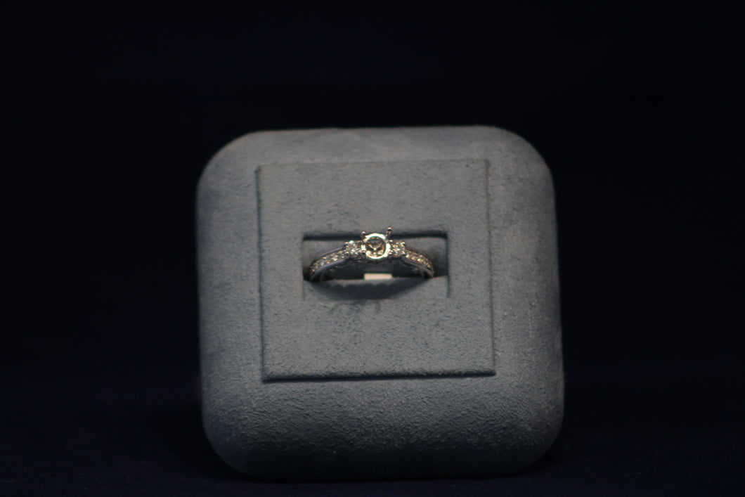 14k White Gold Diamond Engagement Ring Remount