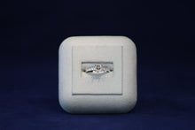 Load image into Gallery viewer, 14k White Gold Diamond Engagement Ring Remount
