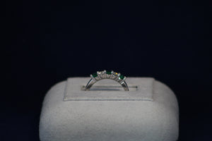 14k White Gold Alternating Emerald and Diamond Ring