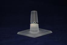 Load image into Gallery viewer, 14k White Gold Solitaire Remount
