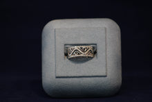 Load image into Gallery viewer, 14k White Gold Diamond Fancy Ring
