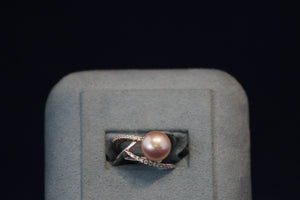 14k White Gold Lavendar Button Freshwater Pearl and Diamond Ring