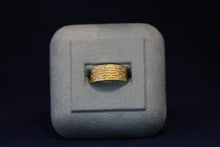 Load image into Gallery viewer, 14k Yellow Gold and Diamond Fancy Sand Ring
